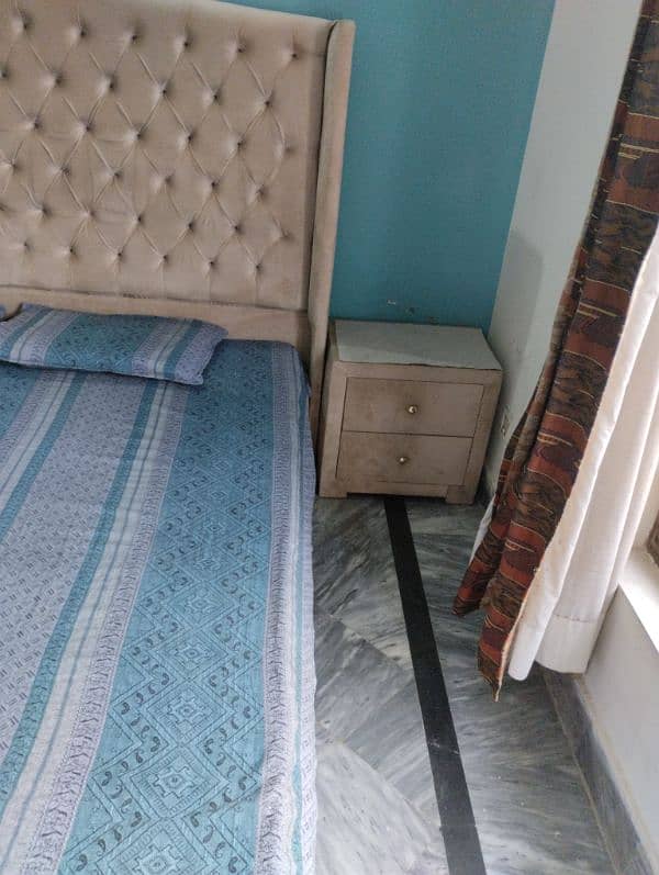 double bed with side tables and dressing 1