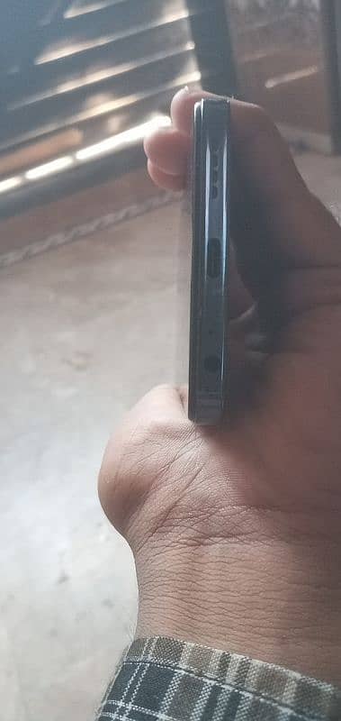 Mobile new ha koi bi masla ni ha jis bhai lana ha call kr la 2