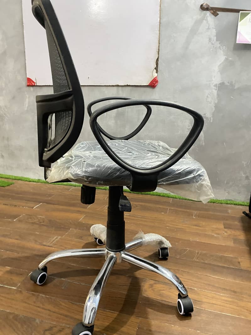 Office brand new chair 0