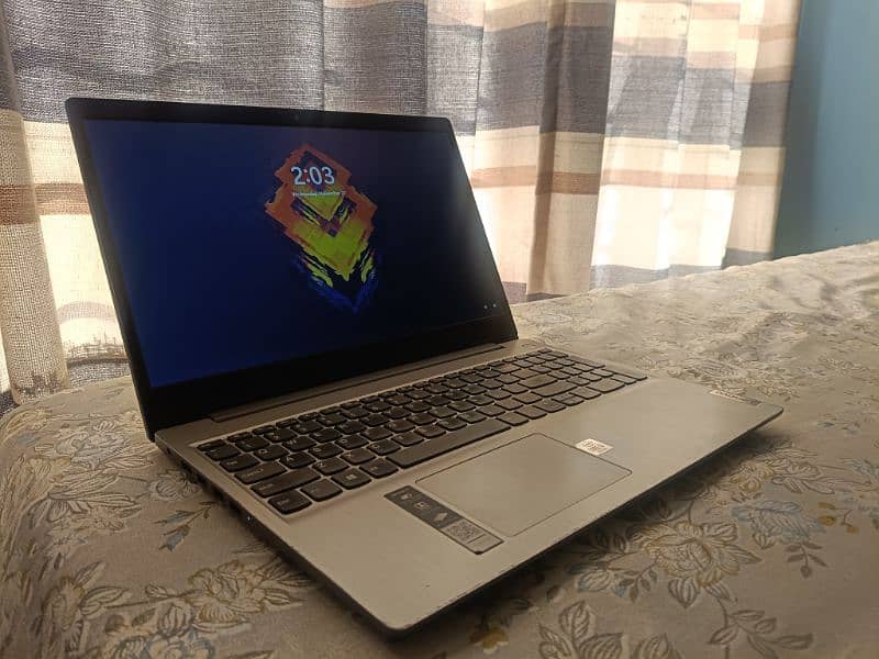 Lenovo Laptop IdeaPad 3 1