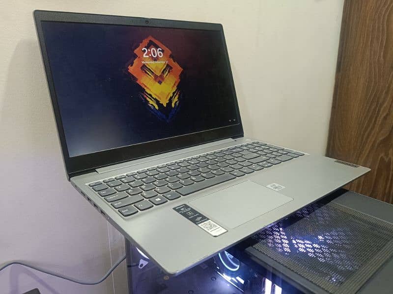 Lenovo Laptop IdeaPad 3 2