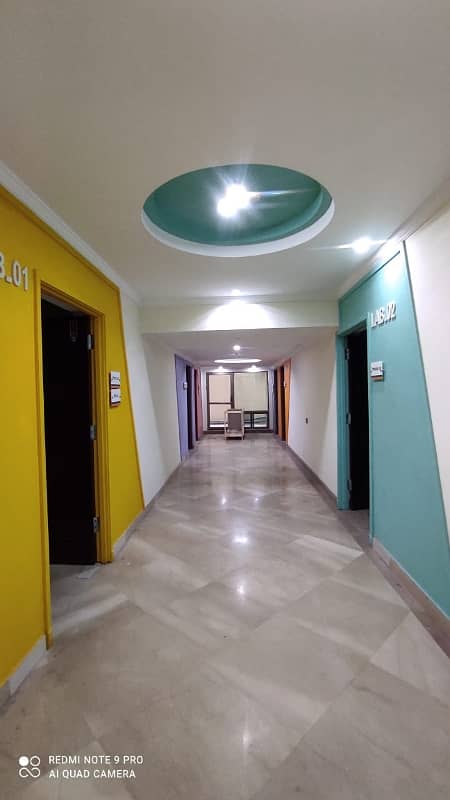 15000 Sq Ft Commercial Halls / Floors For Office Multi-National Banks Etc 3