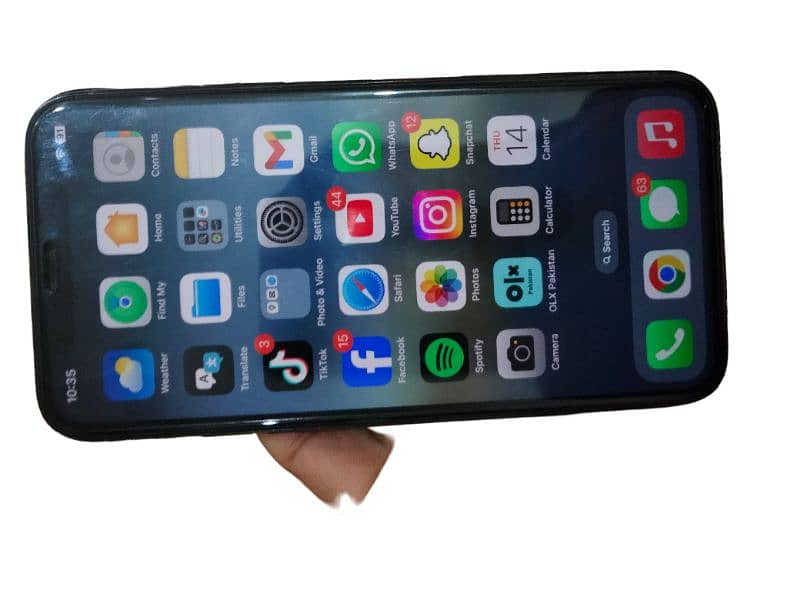 iphone 11 pro 2