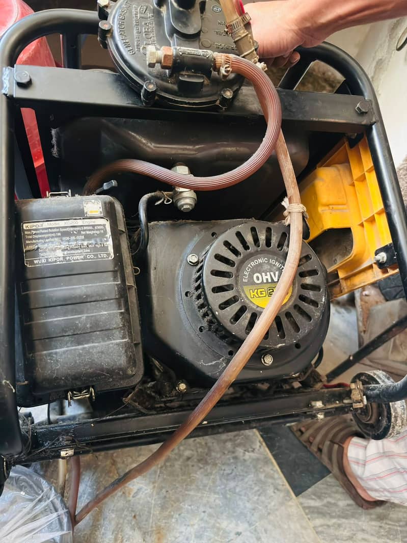 Kipor KGE2500E Generator 2