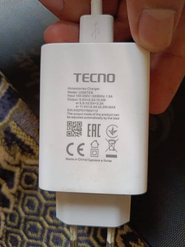 Tecno spark20 pro+ luch condition zero scratch 2