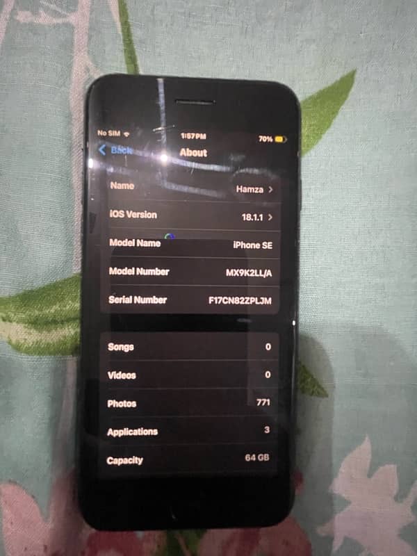 SE2020 BLACK 64GB 4month sim time 1