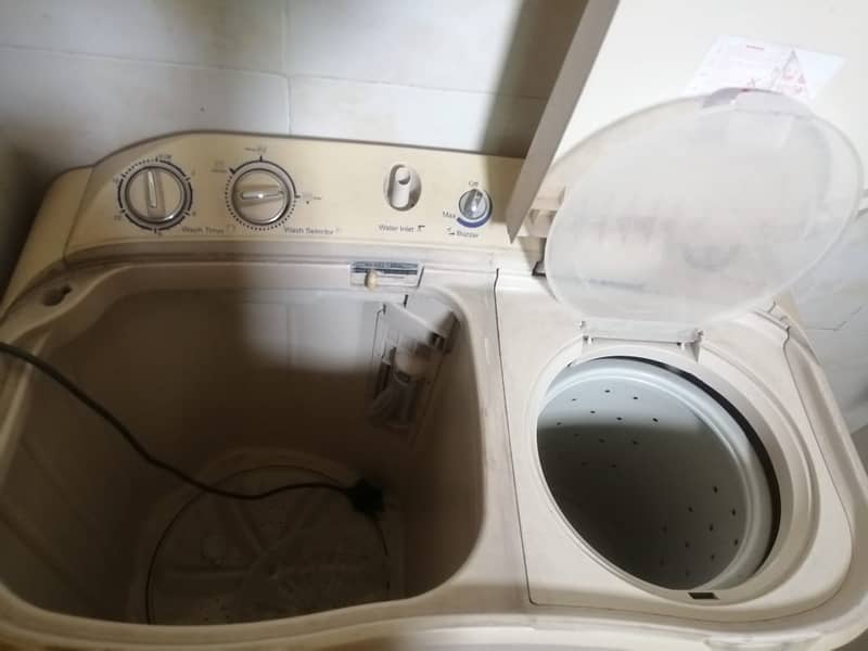 Haier washing Machine with Drier 0