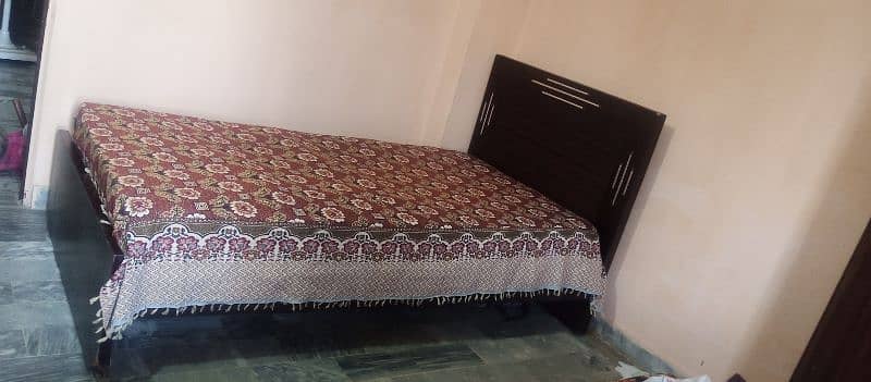 Single bed with mattress 0