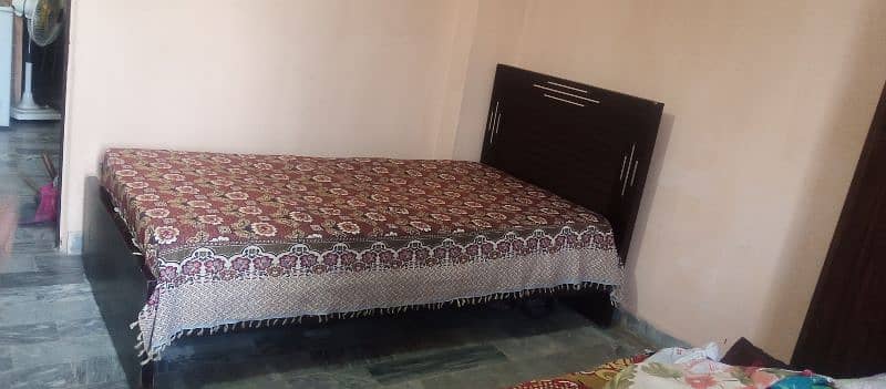 Single bed with mattress 1