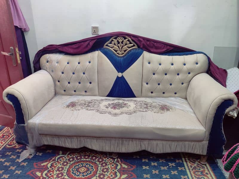 Sofa Set selling 5 seater one year used just 0