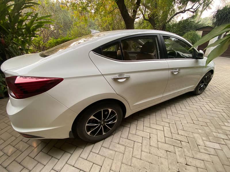 Hyundai Elantra 2022 GL 1