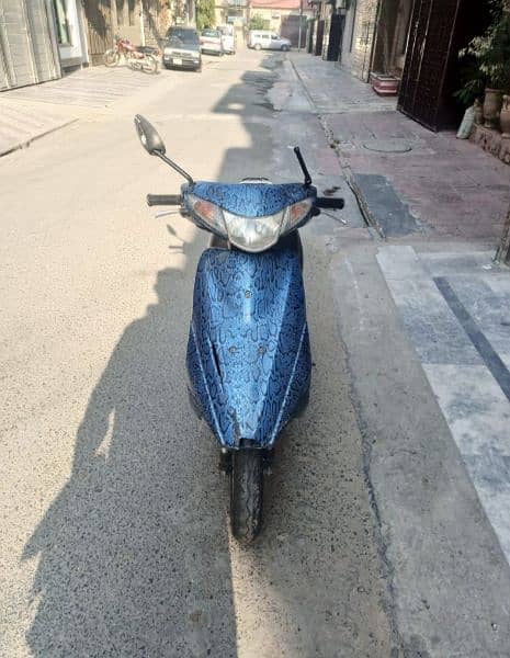 Suzuki Scooty 1