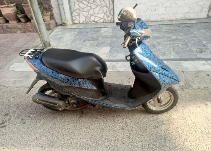 Suzuki Scooty 3