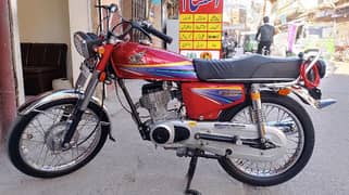 Honda 125 jenioun condition 10 by 10 hai Cell : 03178262286