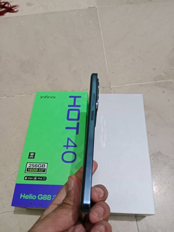 INFINIX HOT 40 (16,256gb) 2