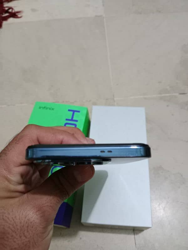 INFINIX HOT 40 (16,256gb) 4