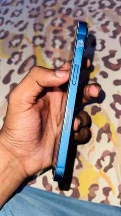 iphone 13 blue color ok pices