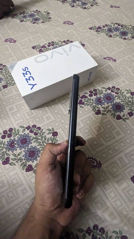 vivo y33s 8/128 4