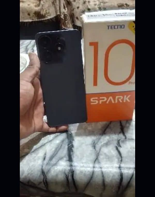 Tecno spark 10 pro for sale 8 128 8