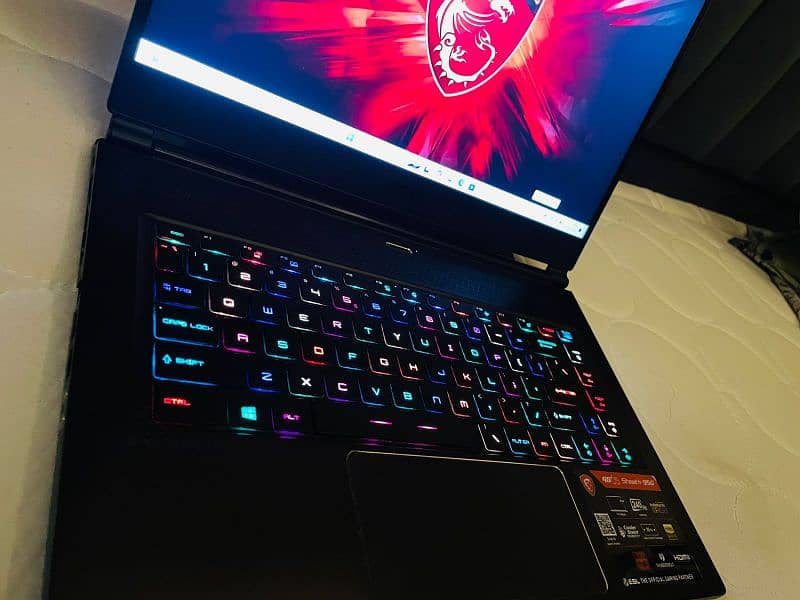 Gaming laptop MSI GS65 STEALTH 9SG rtx 2080 7