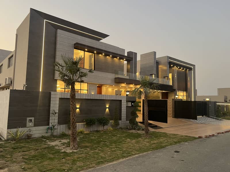 Dha 2 Kanal House available For Sale Near Carefour 2