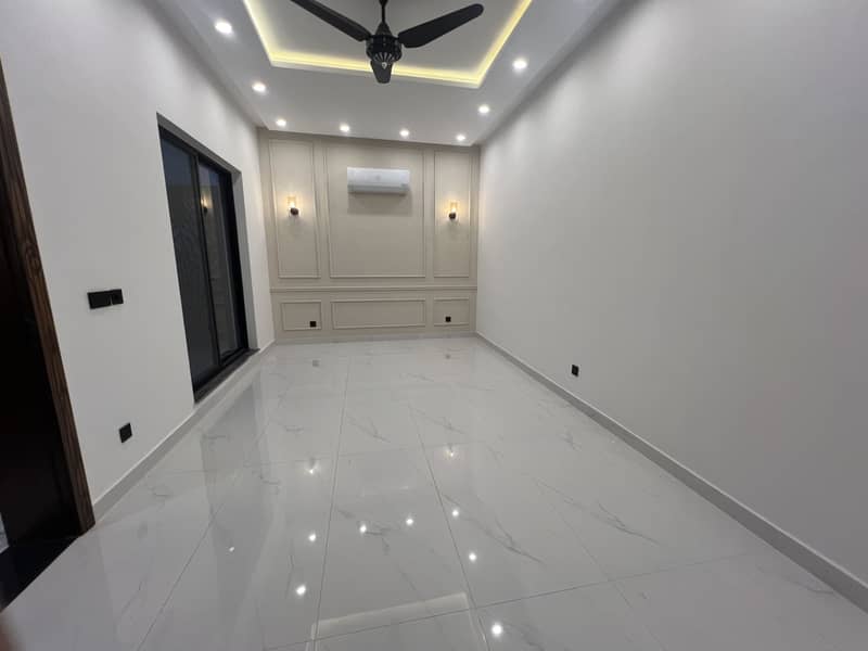 Dha 2 Kanal House available For Sale Near Carefour 18