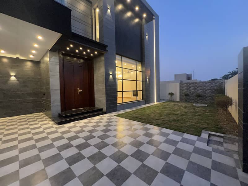 Dha Kanal Brand new luxury Banglow Available For Sale 1