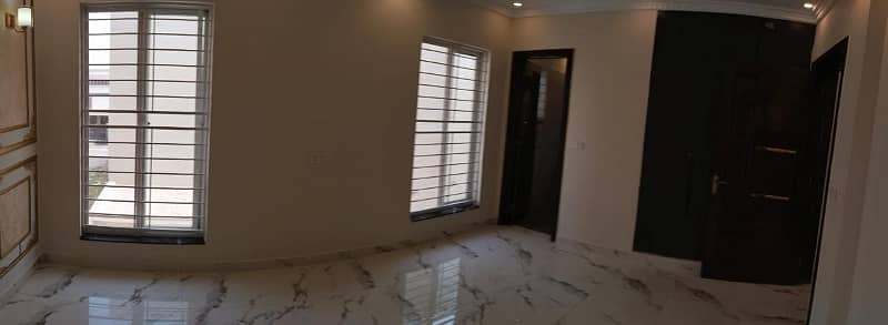 10 Marla House For Sale In Paragon City Lahore 28