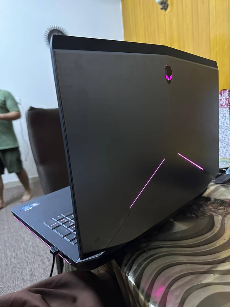 Dell Alienware 17 R4 2