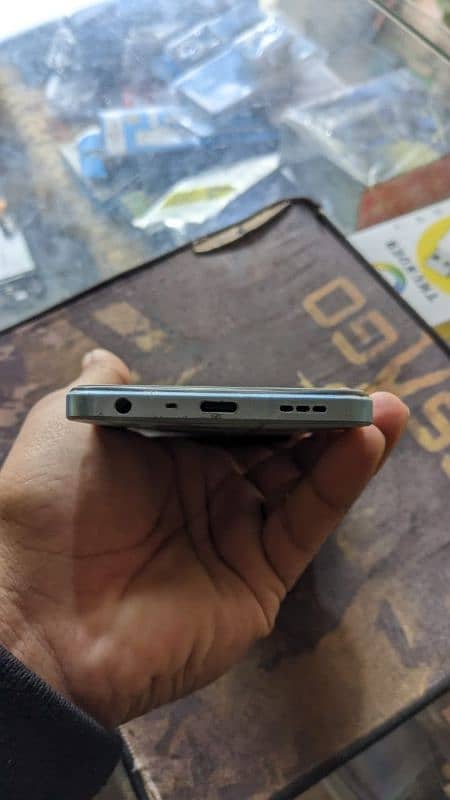 Oppo A77 With box and charger Location mancharian 5