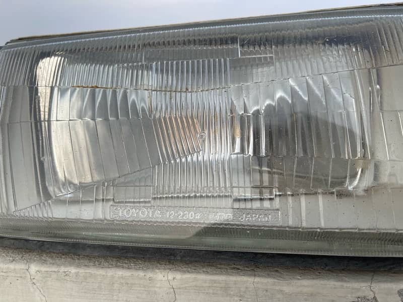 Toyota Corolla 1986 Genuine Headlight Right Side only 1