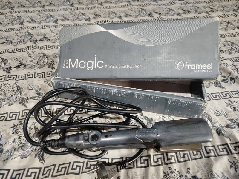 Framesi Professional Flat Iron Straightener 0