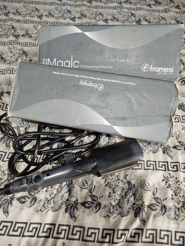 Framesi Professional Flat Iron Straightener 2