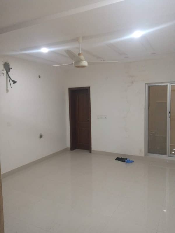 5 Marla Apartment For Rent With Lift Good Location. 0