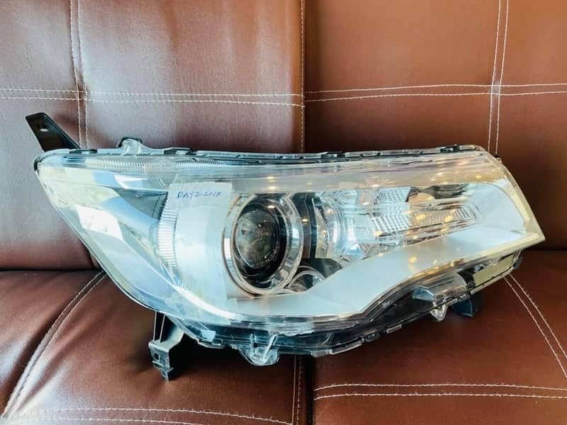 Nissan Dayz Highwaystar Right Side headlight 0