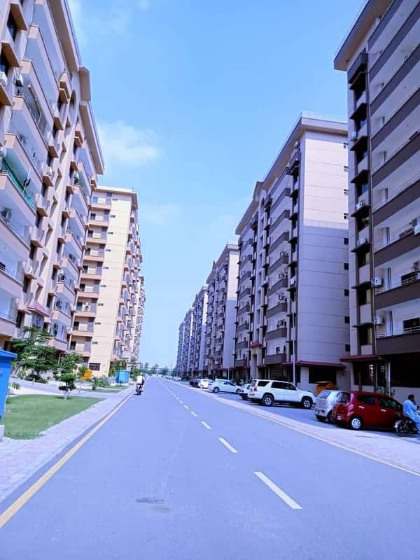 BEAUTIFUL APARTMENT AVAILABLE FOR RENT IN ASKARI 10 SECTOR F LAHORE 0