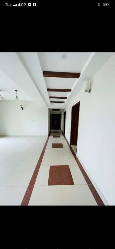 BEAUTIFUL APARTMENT AVAILABLE FOR RENT IN ASKARI 10 SECTOR F LAHORE 15