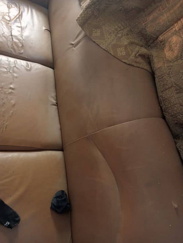 sofa urgent sale 4