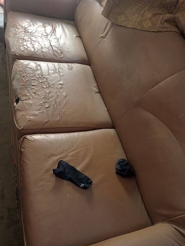 sofa urgent sale 5