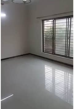 BEAUTIFUL HOUSE AVAILABLE FOR RENT IN ASKRI 10 LAHORE