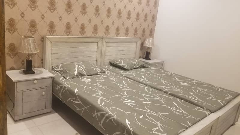 Fully Furnished Room Available For Rent 7