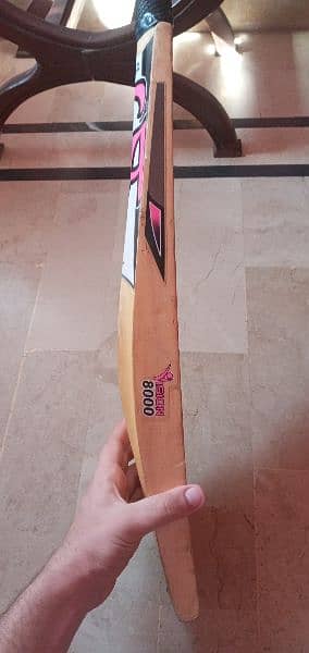 CA Vision 8000 Special Tape Ball Bat 5