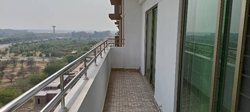 BEAUTIFUL APARTMENT AVAILABLE FOR RENT IN ASKARI 10 LAHORE 14