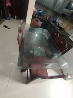 6 seater Dining table