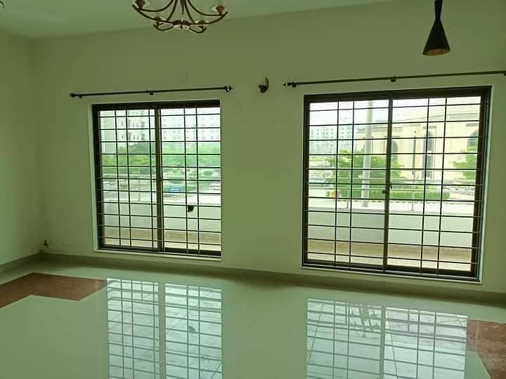 BEAUTIFUL HOUSE AVAILABLE FOR RENT IN ASKARI 10 SECTOR B LAHORE 10