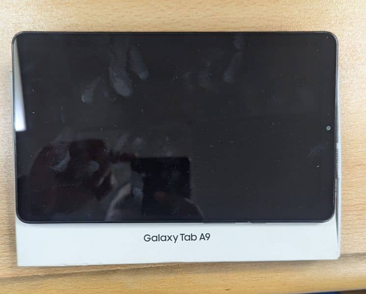 Samsung Galaxy A9 Tab 1