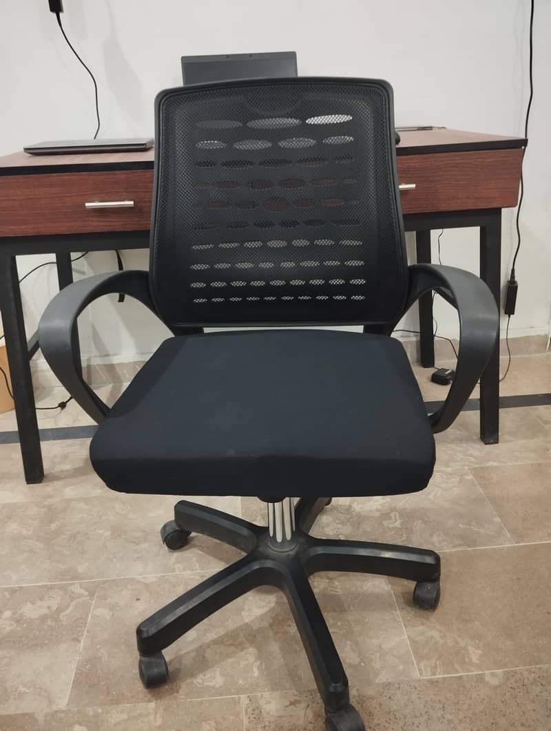 Study table/work tableStudy/Working Table with Chair for Sale 4