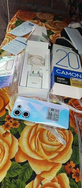 tucno camon 20.8+8/256 finl 35500 1