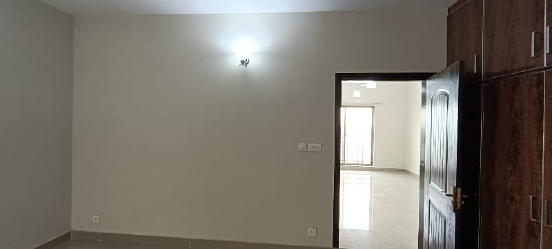 Brand New Flat Available For Rent Askari 10 Sec F 37