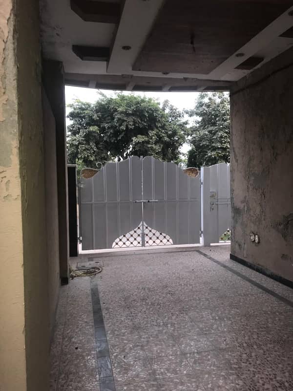 1 Kanal Upper Portion For Rent In DHA Phase 4 Separate Quarter 1